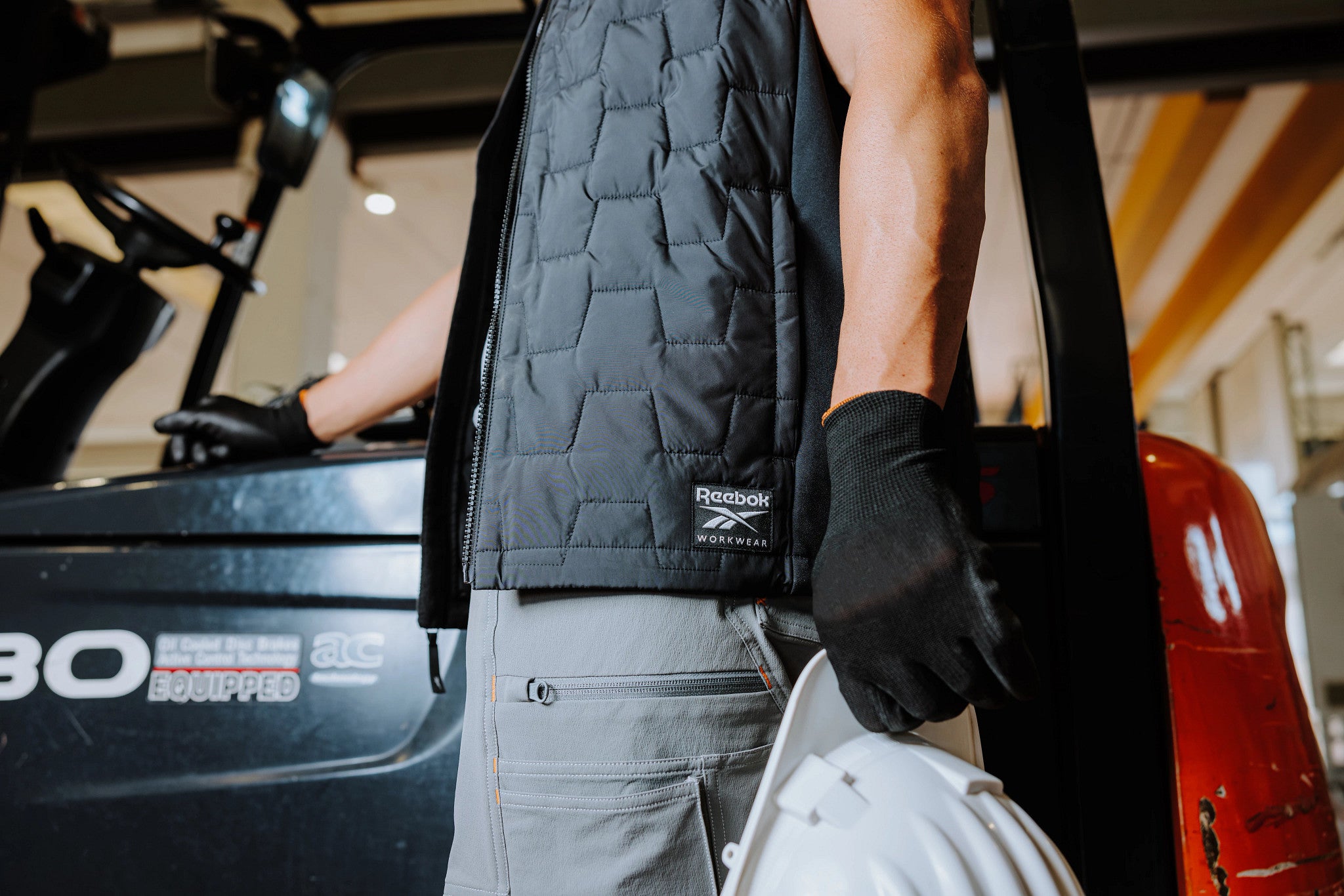Reebok Mens Woven Padded Vest, Black (5)