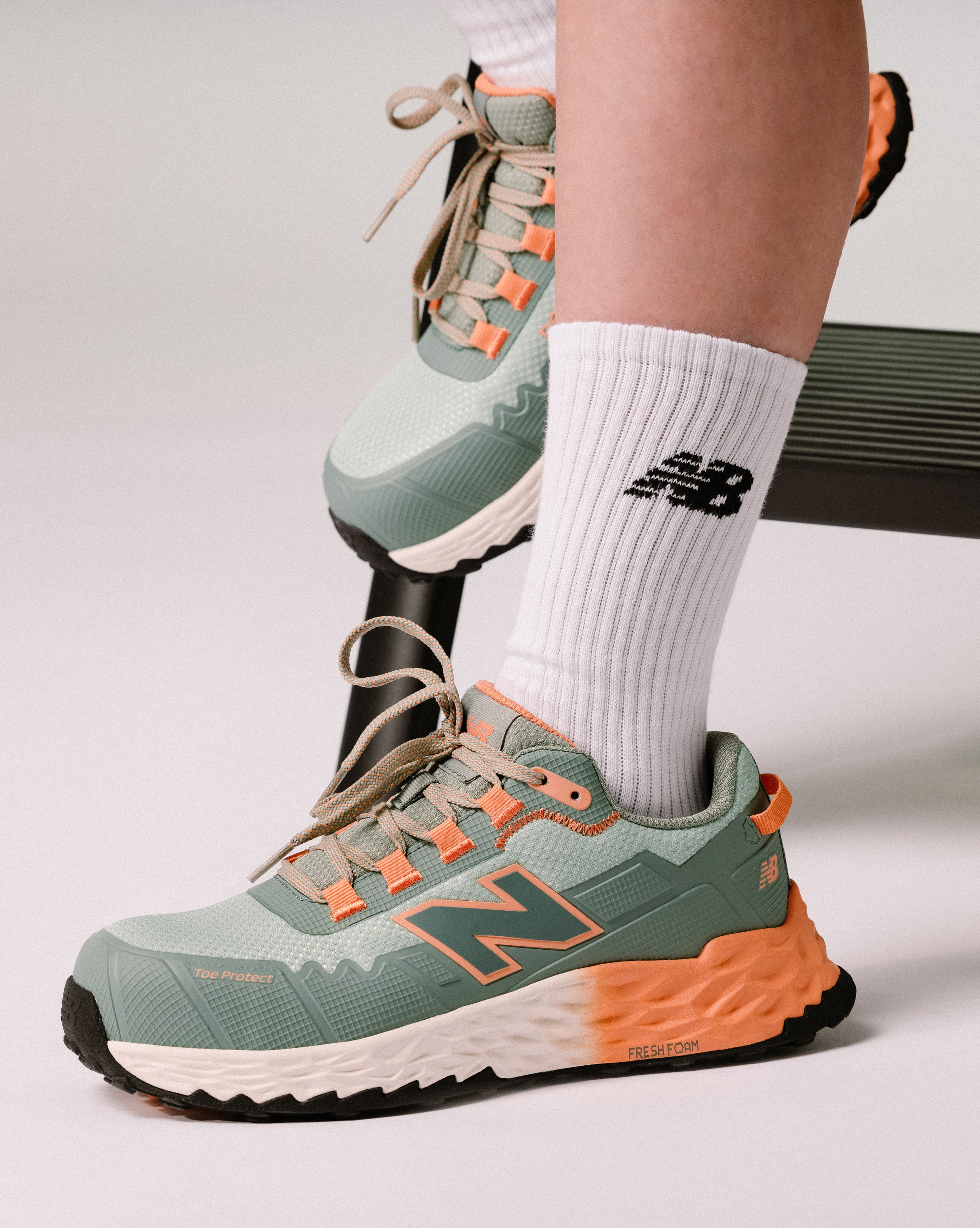 New Balance Cremorne Womens Safety shoes S3 L, aqua / pumpkin (22)