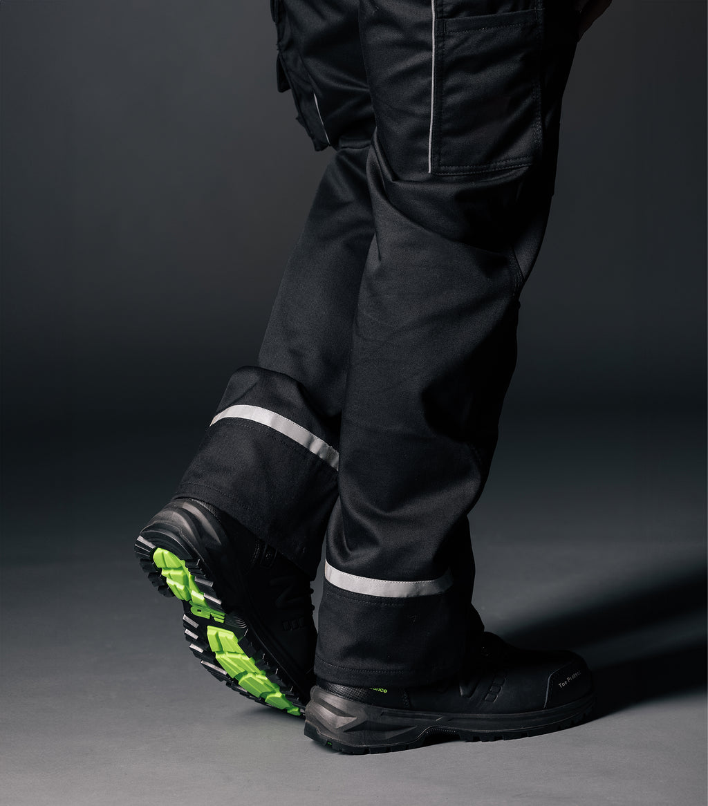 New Balance Calibre Safety Boot S3L FO HRO SR SC Black Width 4E (9)