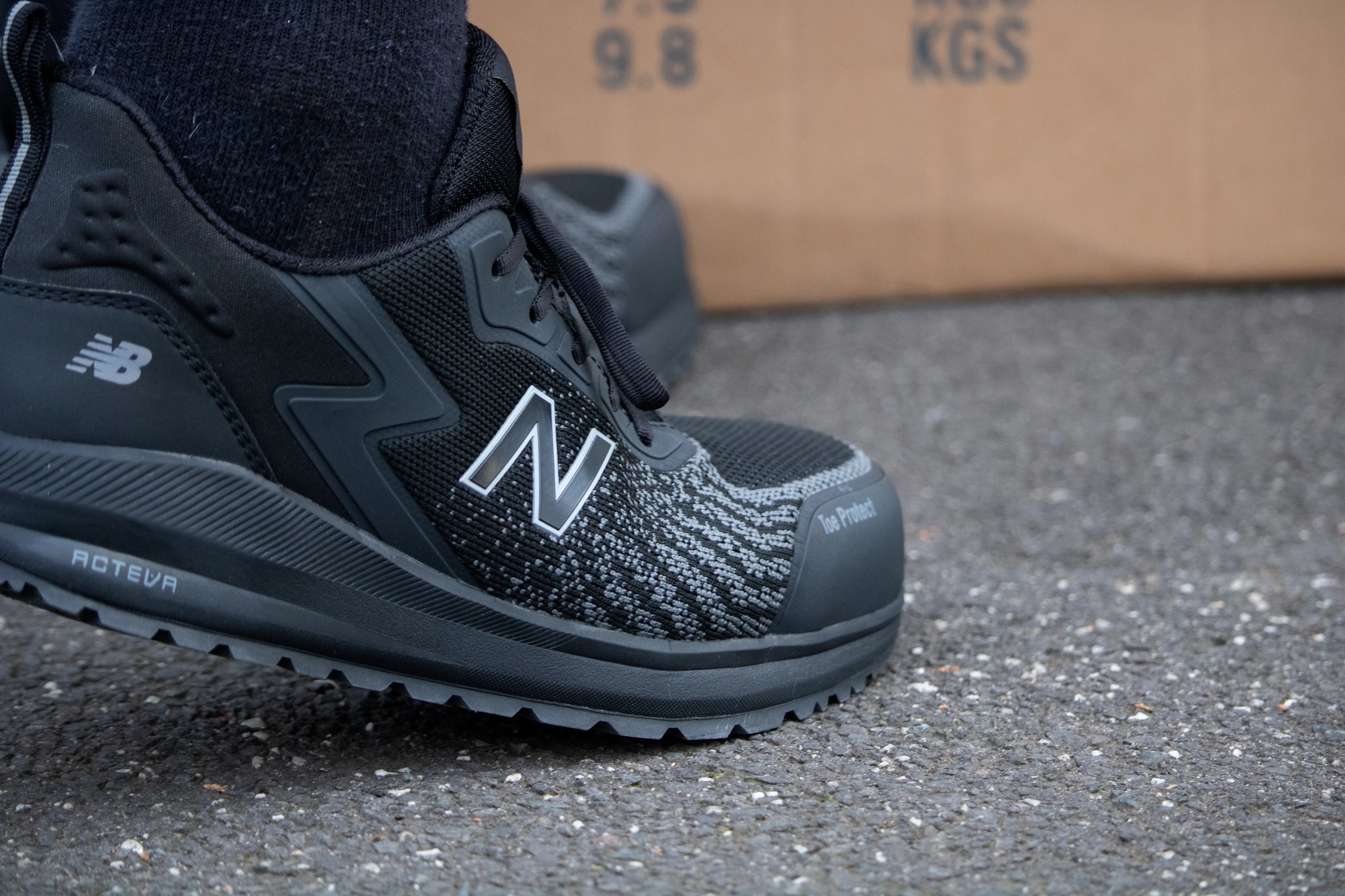 New Balance Speedware Safety Shoes S1 P SRC Black (9)
